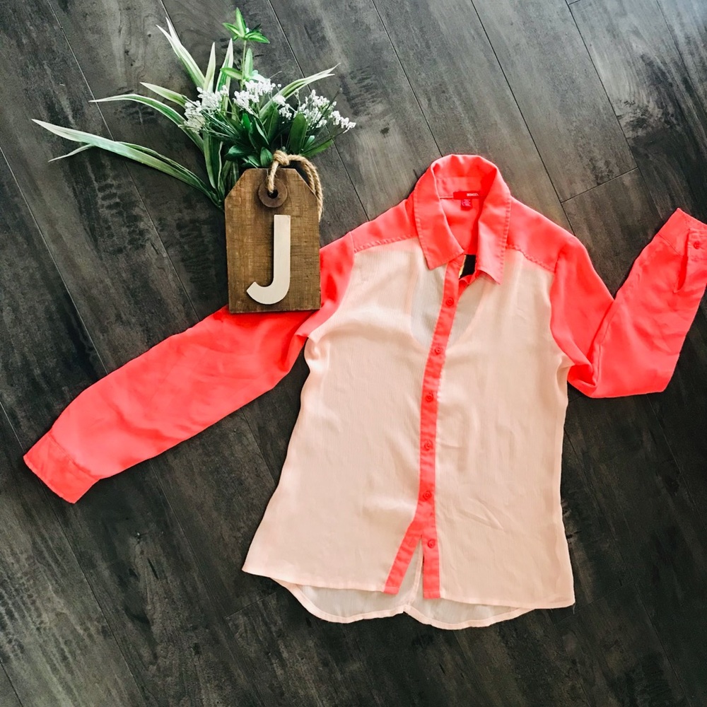 Bongo Long Sleeve Sheer Blouse w/Cut Out Detail on the back